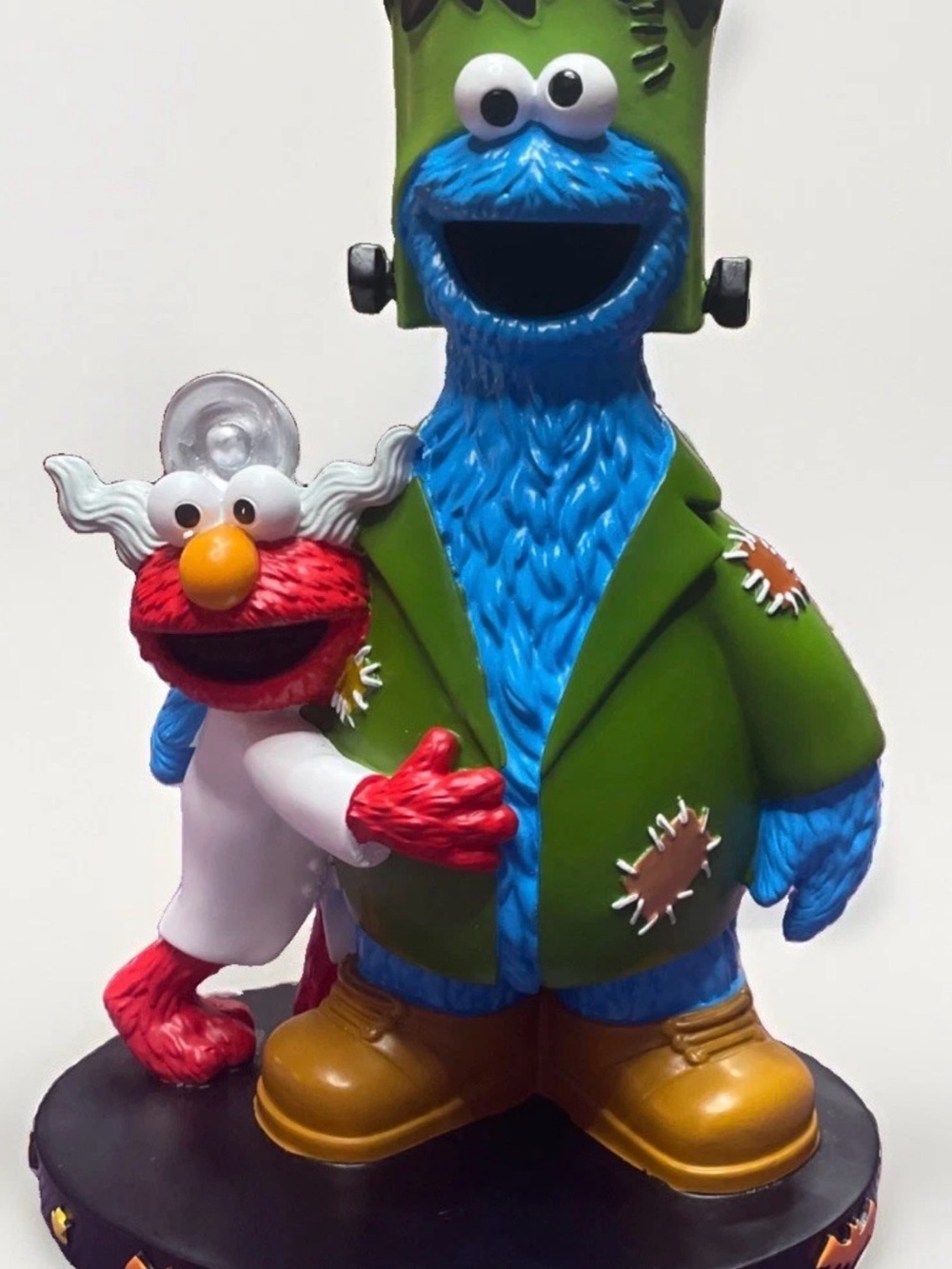 Sesame Street Cookie Monster & Elmo Halloween Figurine - Blue, Green, Red
